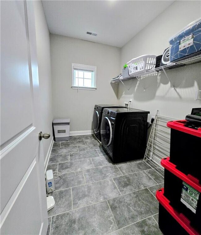 Building Photo - 3145 Black Reins Dr