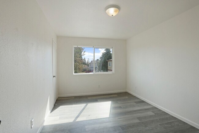 Building Photo - 3557 Merced Ave