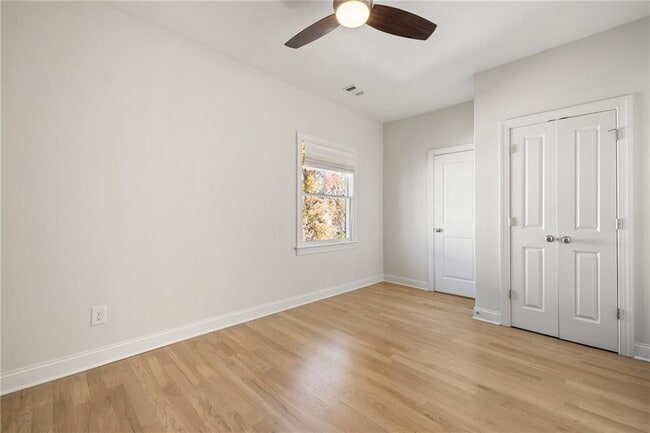 Building Photo - 2350 Melina Pl