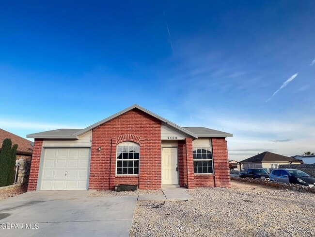 Building Photo - 3500 Tierra Zafiro Dr