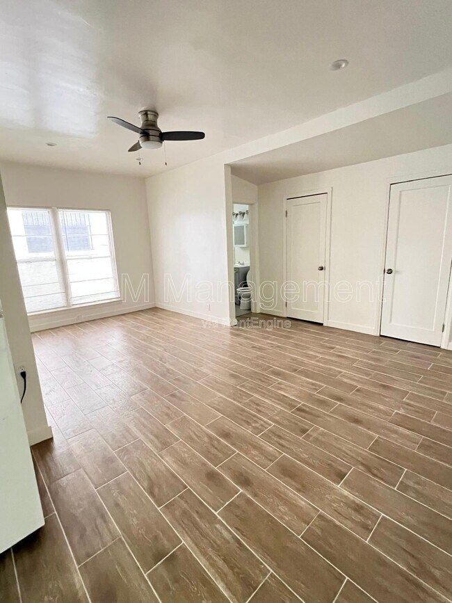 Building Photo - 619 Normandie Ave