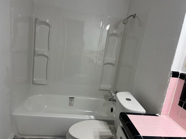 Building Photo - 1102 11th St