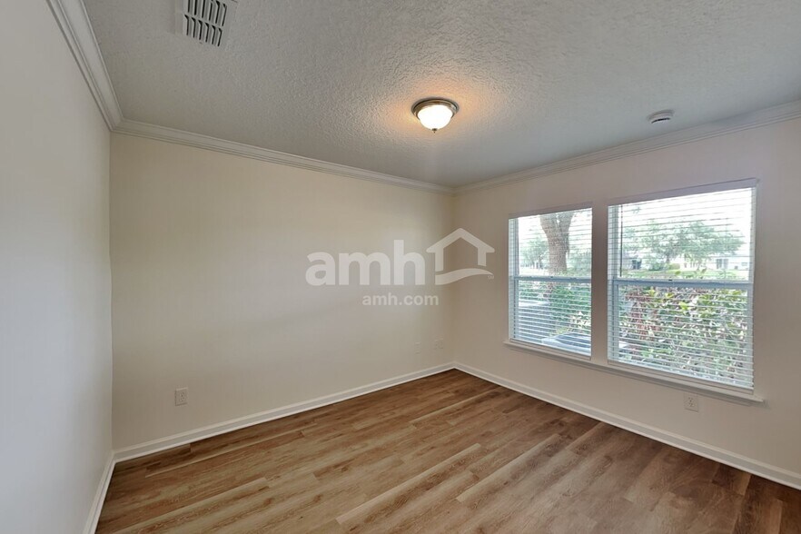 Building Photo - 385 Bostwick Cir
