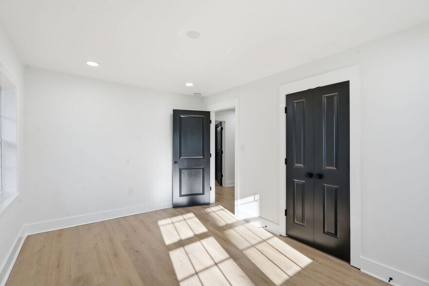 Building Photo - 167 Rockmart Dr SW