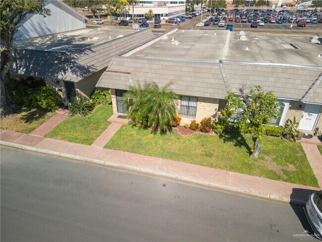 Building Photo - 45 Toronto Ave