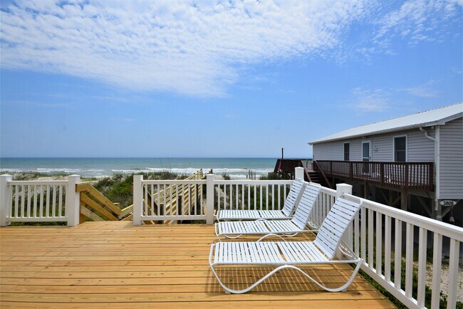 Building Photo - *Pet Friendly* 4 Bedroom Ocean Front Duplex Available October 1st, 2026 through March 31st 2027- ...