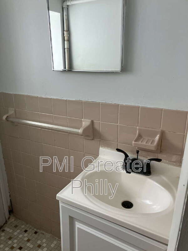 Building Photo - 5036 Stenton Ave