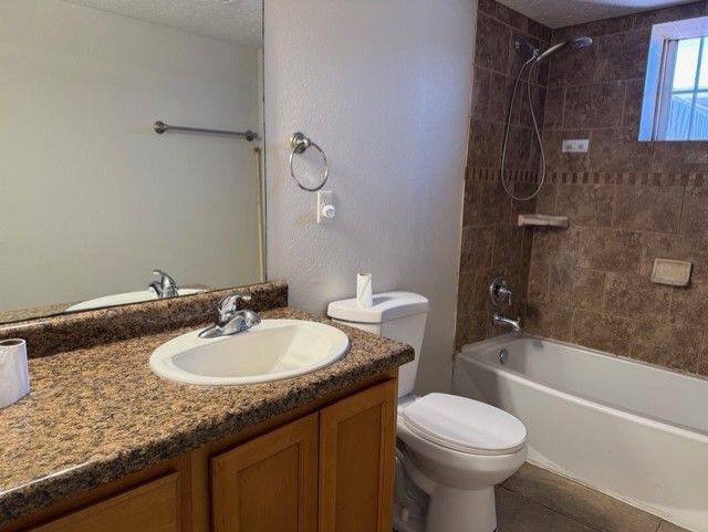 Building Photo - 1155 Calle San Lorenzo