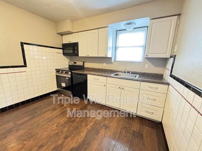 Building Photo - 6905 Woodrow Ave