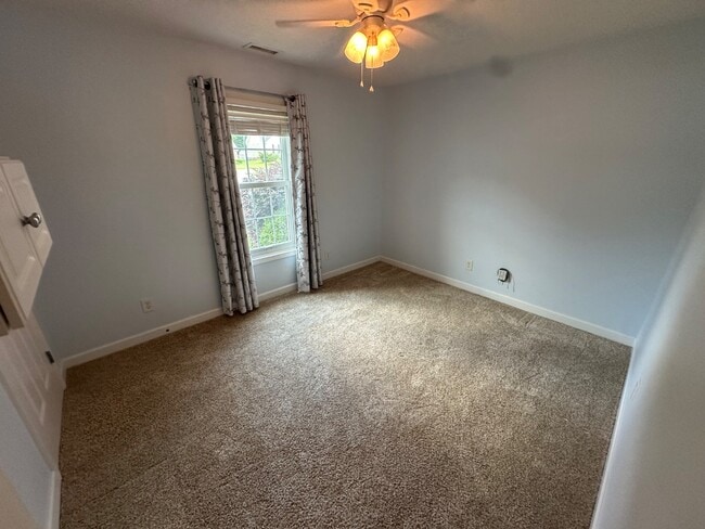 Building Photo - 1290 Pyrtle Dr
