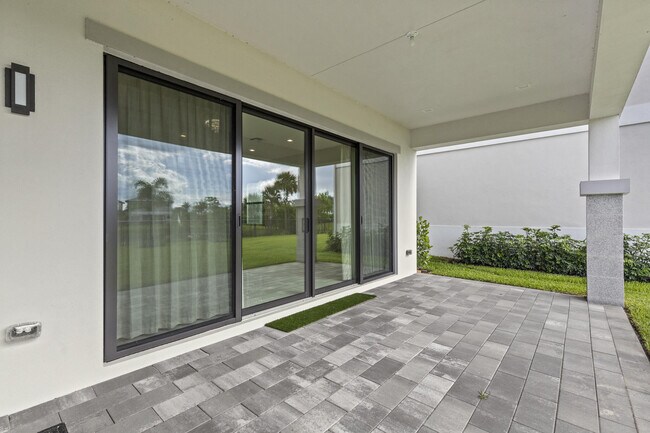 Building Photo - 10033 Stockrun Dr