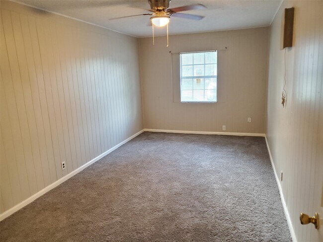 Building Photo - 5318 Doulton Dr