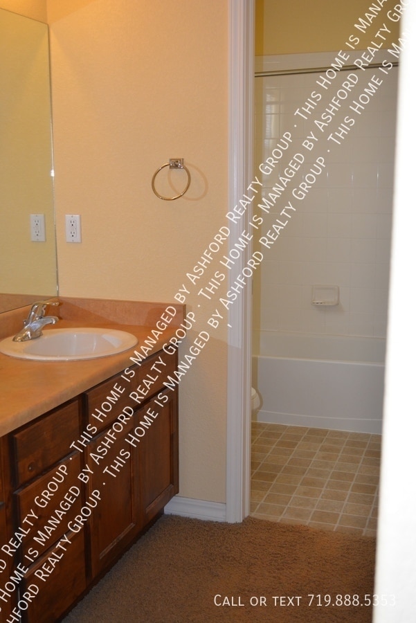 Building Photo - 11551 Mountain Turtle Dr
