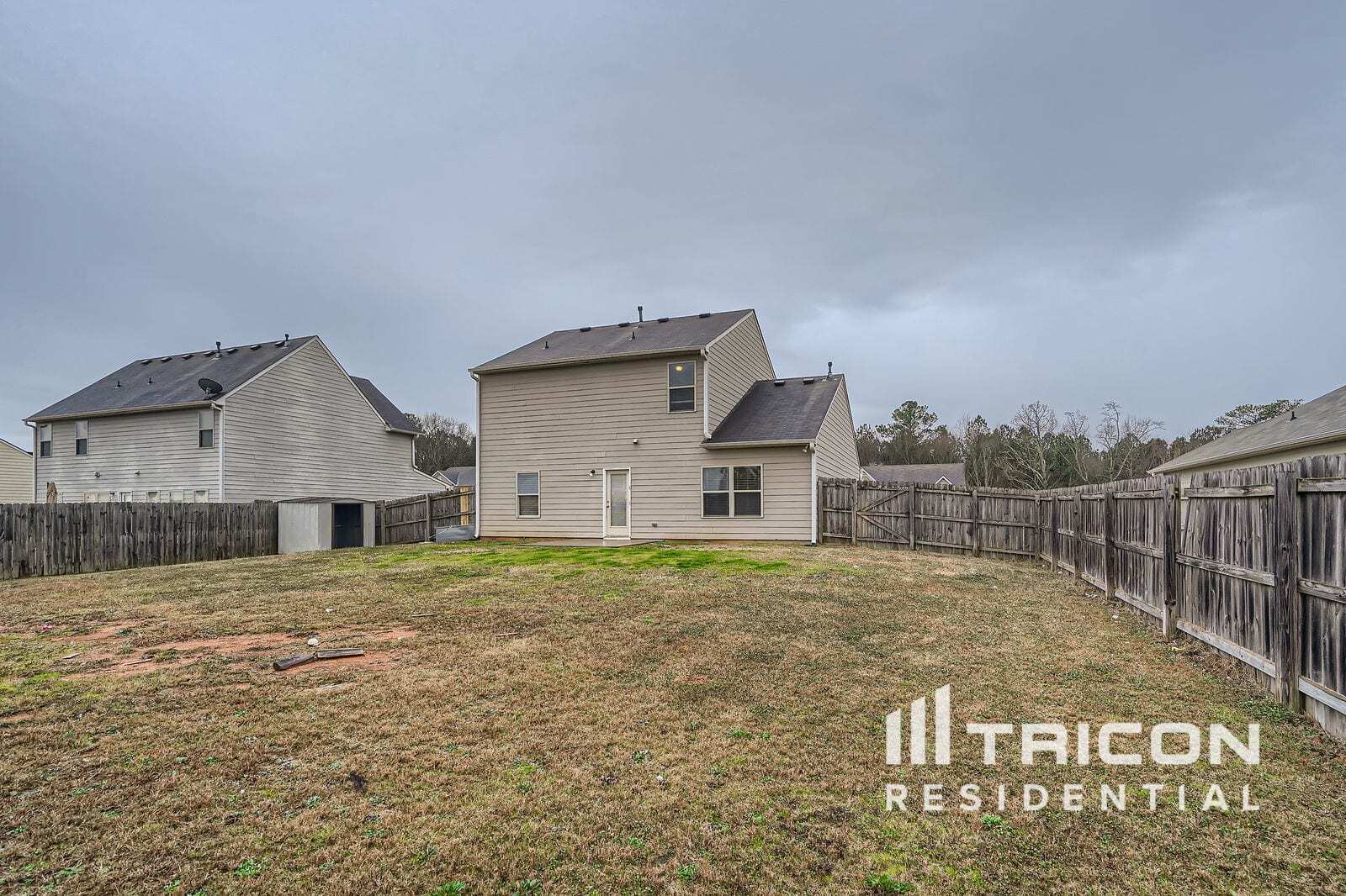 Building Photo - 1057 Sutherland Dr