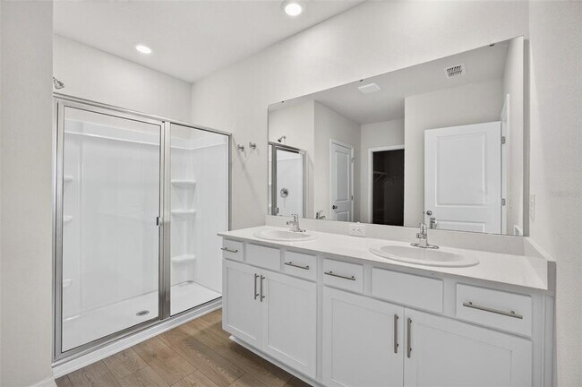 Building Photo - 10924 Rabbit Grv Trl