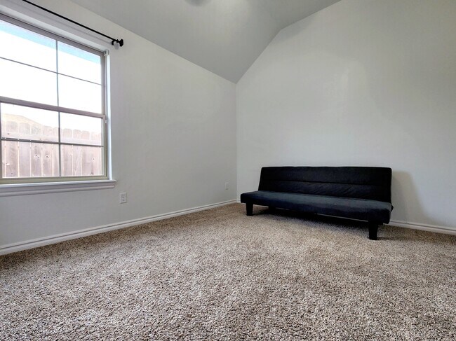 Building Photo - 2400 Frisco Way