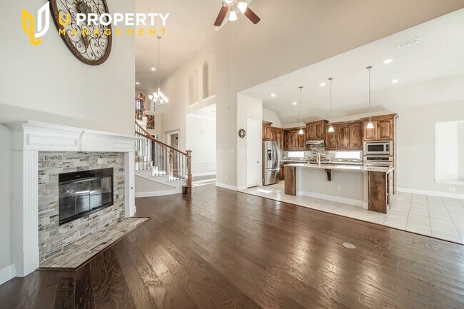 Building Photo - Rich woods in Frisco. Great location and S...