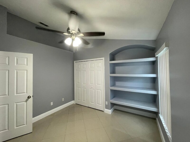 Building Photo - 11046 Crystal Glen Blvd