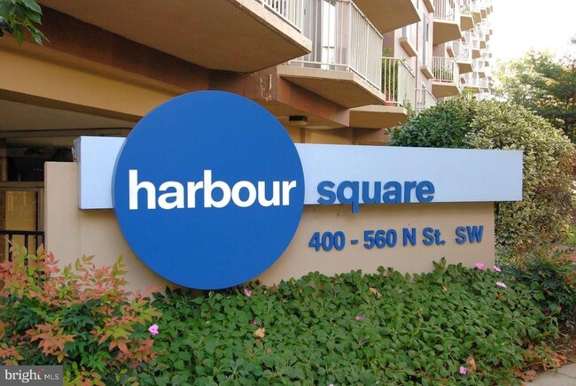 Building Photo - 520 N St SW