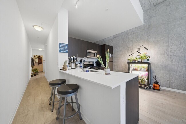 Building Photo - 1345 S Wabash Ave