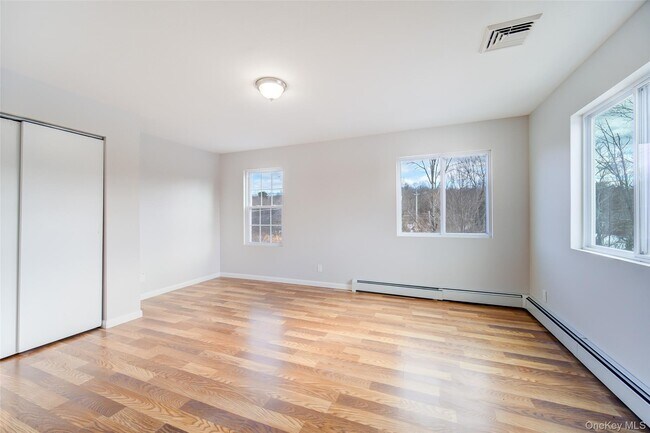 Building Photo - 2213 Mt Hope Rd