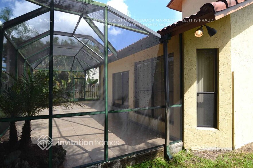 Building Photo - 11585 Gorham Dr