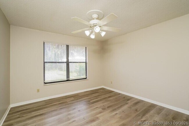 Building Photo - 6514 Flora Way
