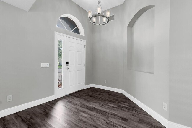 Building Photo - Spacious Renovated 4-Bedroom Home in Land O’ Lakes Near Veterans Expressway