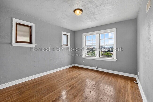 Building Photo - 5920 Ferris Ave