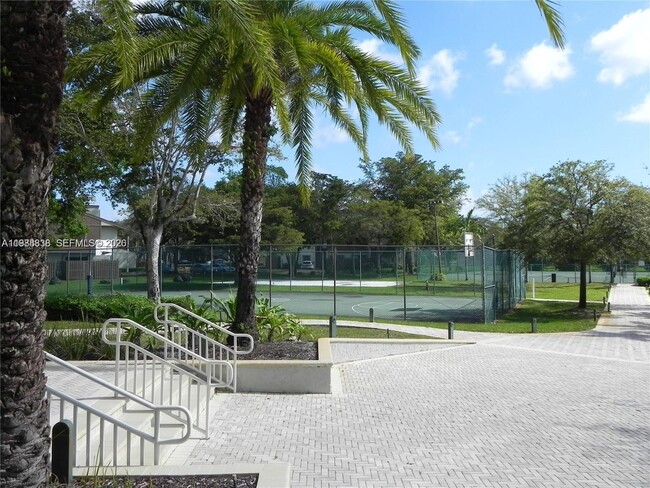 Building Photo - 10909 SW 113th Pl