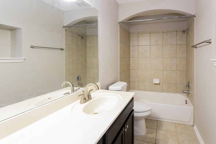 Building Photo - 8422 Buckhorn Parke