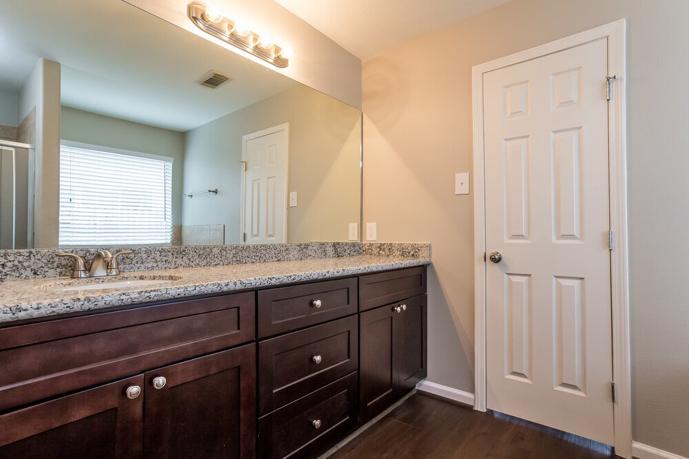 Building Photo - 12410 Greencanyon Dr