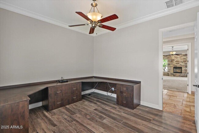 Building Photo - 3410 E Vallejo Ct