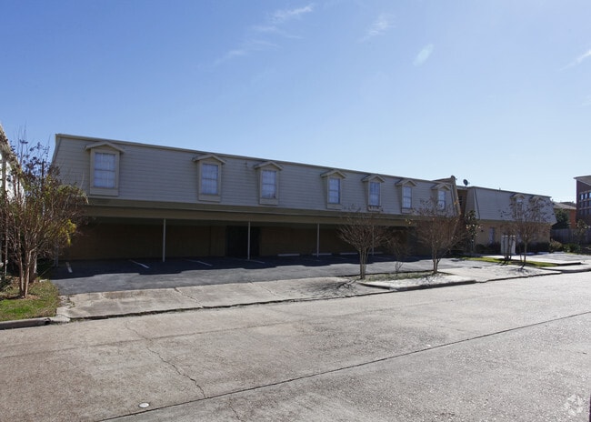 Building Photo - Saphira Apartments