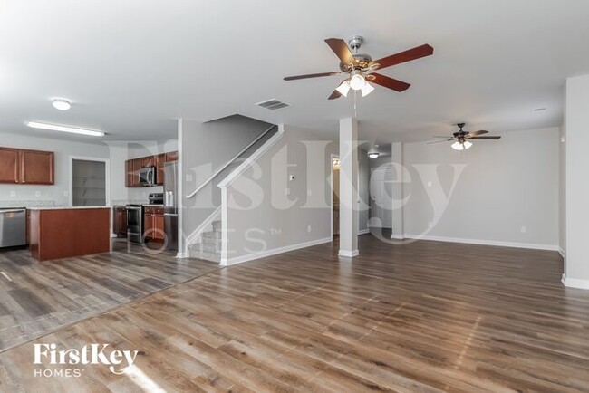 Building Photo - 260 Heaton Dr