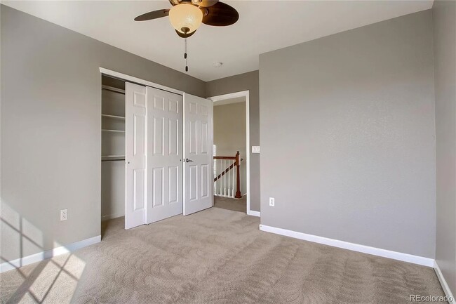 Building Photo - Stunning 3 bedroom townhome!