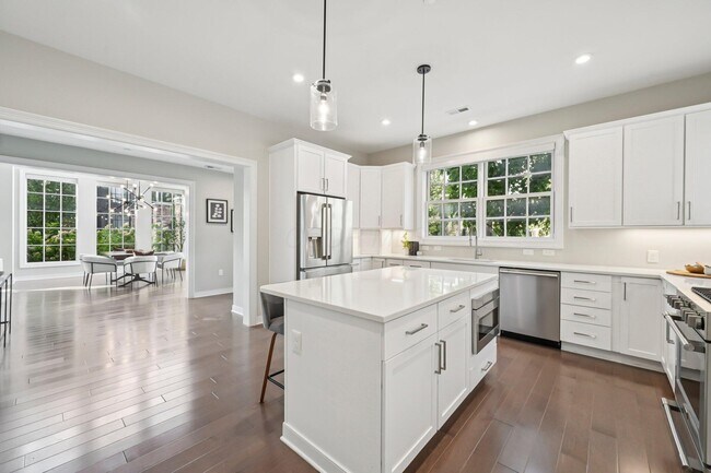 Building Photo - 100 Normandy Ave