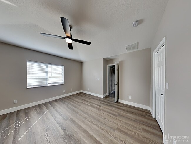 Building Photo - 11217 Summer Star Dr