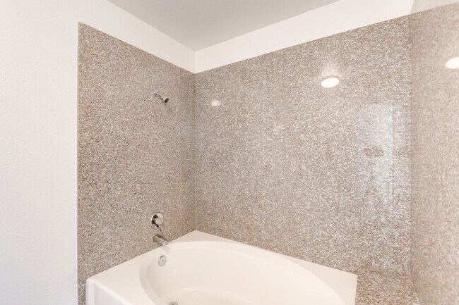 Building Photo - 2606 S Durango Dr