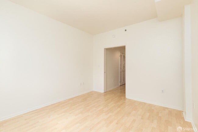 Building Photo - 821 Folsom St