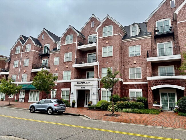 Building Photo - 3 bedroom/ 2 bathroom- Bennington on the Park