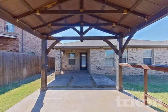 Building Photo - 881 Darst Dr