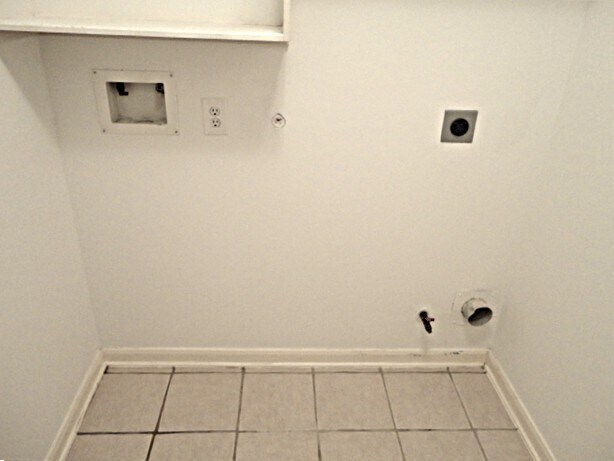 Building Photo - 8731 Camber Brook Dr