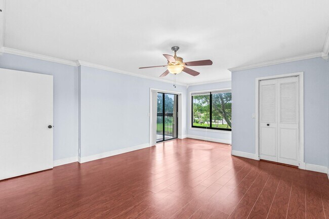 Building Photo - 14475 Strathmore Ln