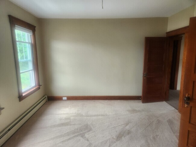 Building Photo - 24 Leamy St