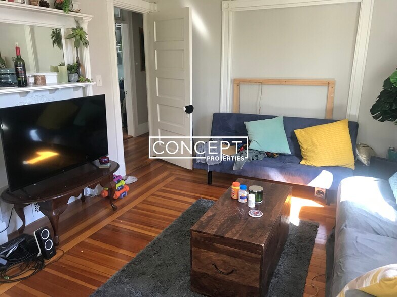 Building Photo - 23 Granite St