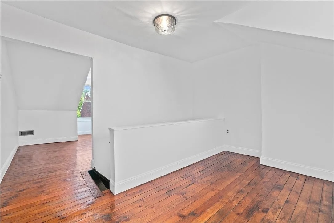 Building Photo - 3817 Howley St