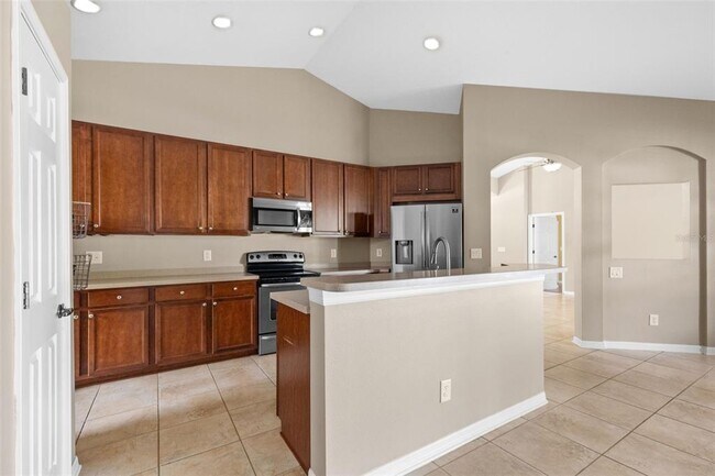 Building Photo - 13655 Artesa Bell Dr