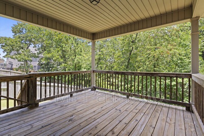 Building Photo - 634 Pine Lilly Dr