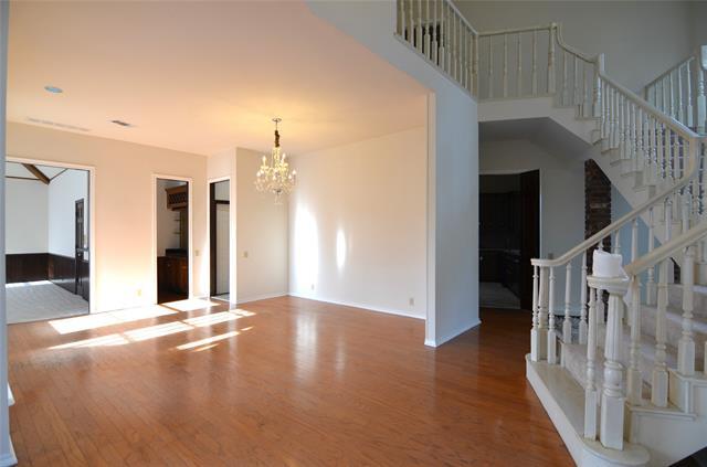 Building Photo - 7000 Ivory Ct
